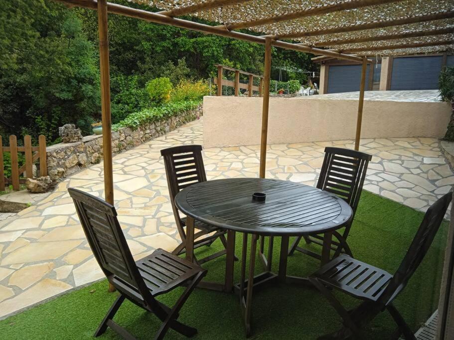 Appartement Neuf Et Independant Dans Rez-De-Villa Vallauris Kültér fotó