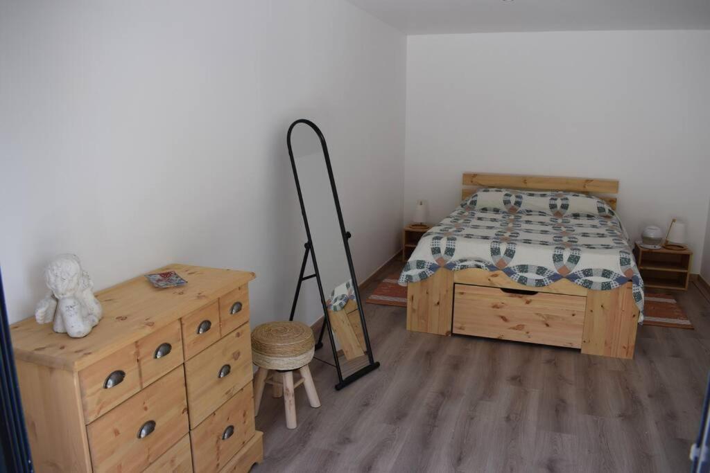 Appartement Neuf Et Independant Dans Rez-De-Villa Vallauris Kültér fotó